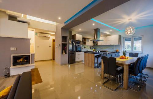 Villa Toni with 5 bedrooms and heated pool - Photo 50