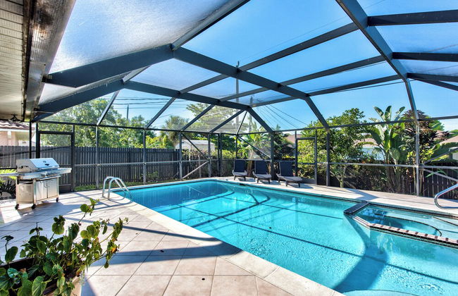 Milano Vacation Rental: Newly Renovated 3-BR Home with Private Pool, Hot Tub, and Pet-Friendly Front Yard. Minutes from Vanderbilt Beach - Foto 16