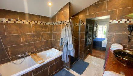 Nid du merle avec sauna et jacuzzi privatif - Foto 5