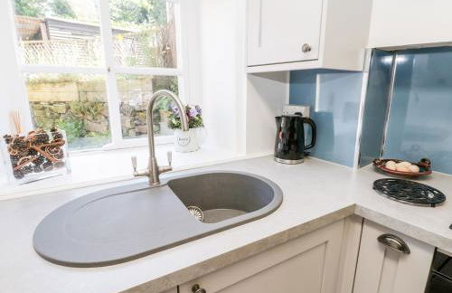 Crooked Cottage - Photo 11