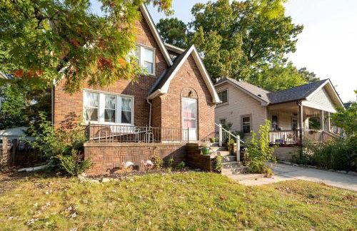 Ferndale Apartment with Yard - Near the Detroit Zoo! - Foto 23