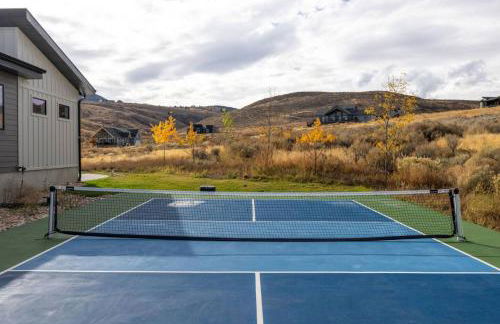 Luxury Lodge with Hot Tub, Theater and Pickleball Court - Foto 79