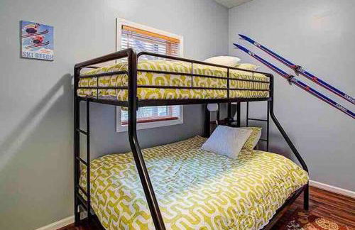 Serene & Cozy - Peaceful View - Fireplace - Creek - Foto 32