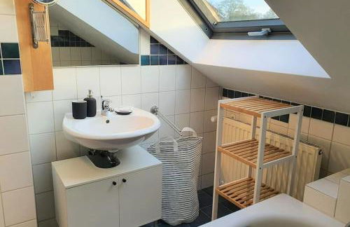 Modernes und ruhiges Appartement mit Loggia - Photo 45