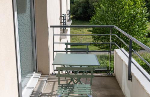 T2 très bien situé-refait-Balcon aménagé-box clos - Foto 17