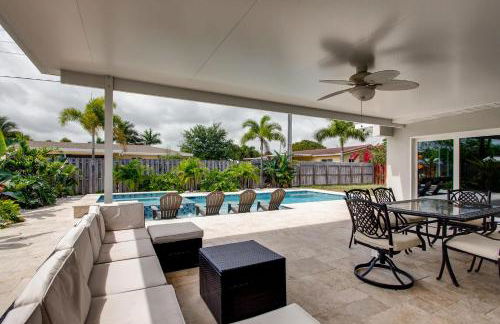 Private heated pool , resort style home , minutes from the beach - Foto 28