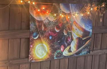 Tree House 6 bedrooms, 2 blocks from everything - Foto 60