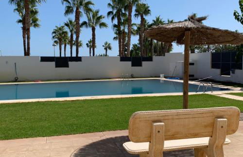 Las Terrazas I - Primera línea de playa con Netflix, Disney plus y Prime Video - Foto 37