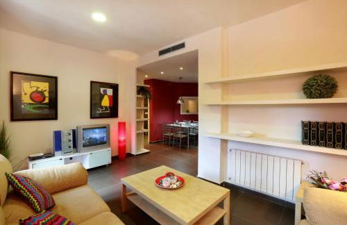 Reino de Valencia Apartments - Photo 1