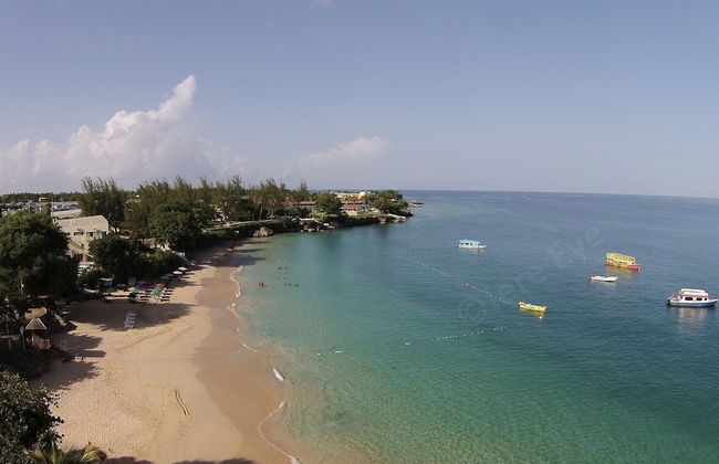 Restorations Tobago - Photo 69