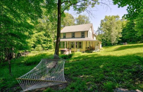 The Swiss Hill Farmhouse - 5 Bedrooms w Hot Tub - Foto 44