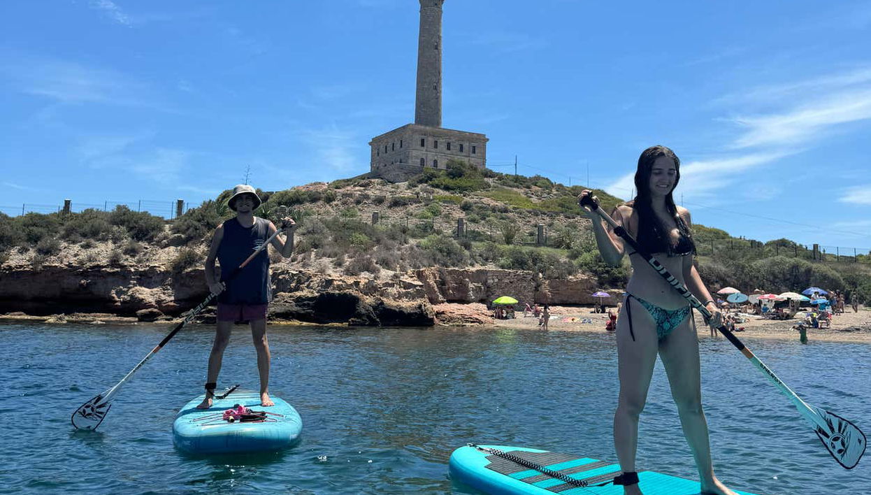 Pagayez tout près du phare de Cabo de Palos