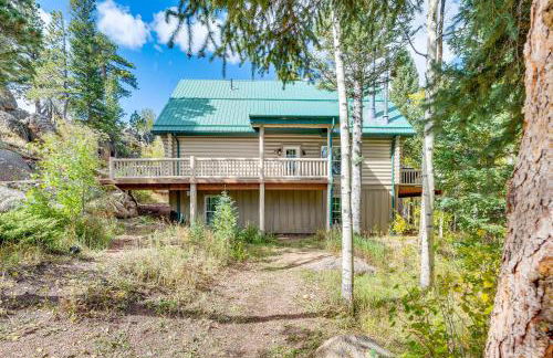 Secluded Log Cabin with Game Room and Forest Views - Foto 41