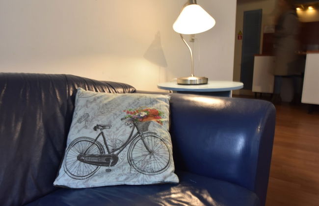 Timeless Charm and Cozy Stay - Photo 26