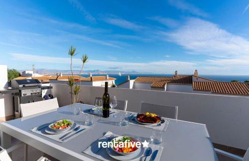rentafive - Vistas al mar - Chalet - 2 Terrazas - Foto 1