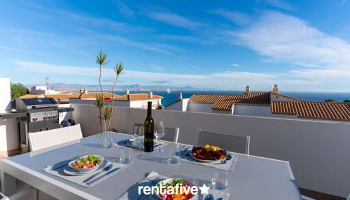 rentafive - Vistas al mar - Chalet - 2 Terrazas - Foto 1