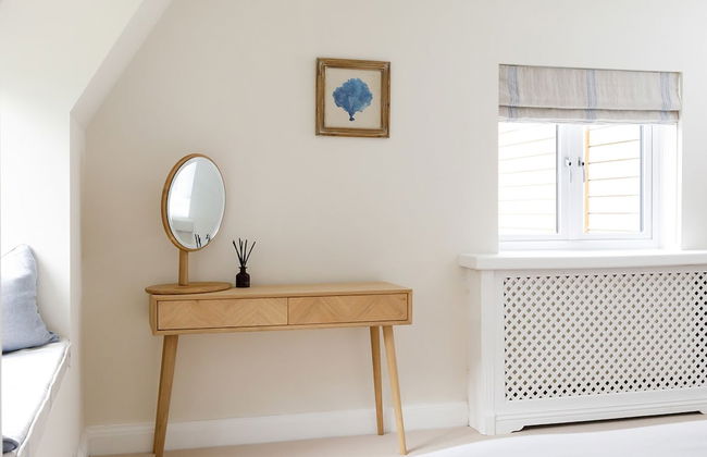 Stunning 5BR Home With Pool - 5 min to Beach - Foto 31