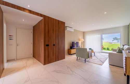 New Luxury Apartment, Sea View with Pool & Gym - Foto 10