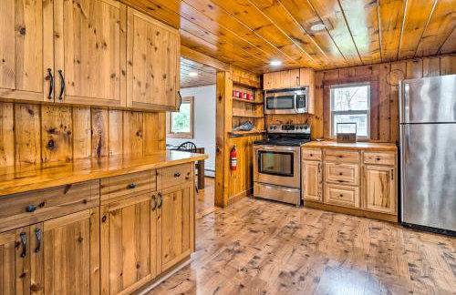Cozy Castleton Cabin with Fire Pit + Water Access! - Photo 9