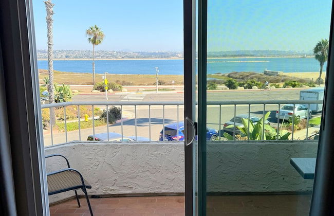 Panoramic View Bayfront Gem 3BR - Foto 8