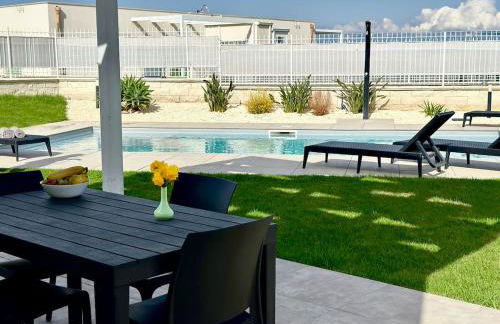 Villa Flora, Piscina Esclusiva e Mare - Foto 1