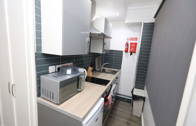 VR Apartments - Photo 49