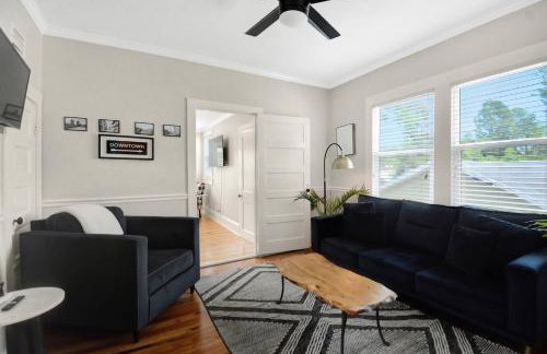 Apothecary - Upper Unit Downtown 2BR - Foto 17