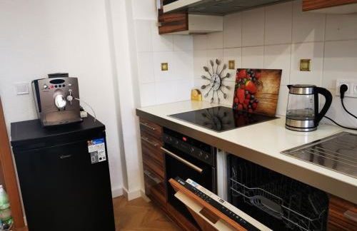 Under the Hill plus - Foto 8