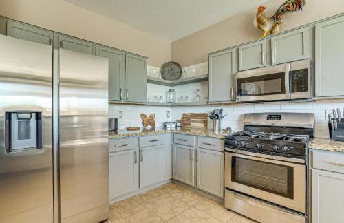 5 Mi to Surprise Stadium Chic Home with Pool - Foto 7