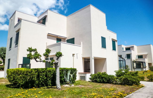 Apartment in Le Barcarès with garden and terrace - Photo 18