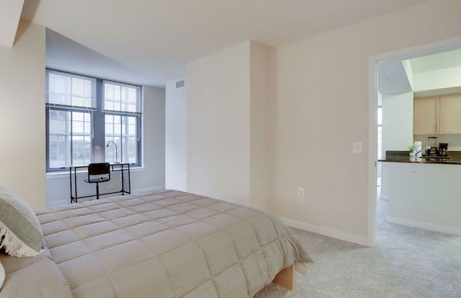 Nice 2BR Condo at Pentagon City - Photo 12