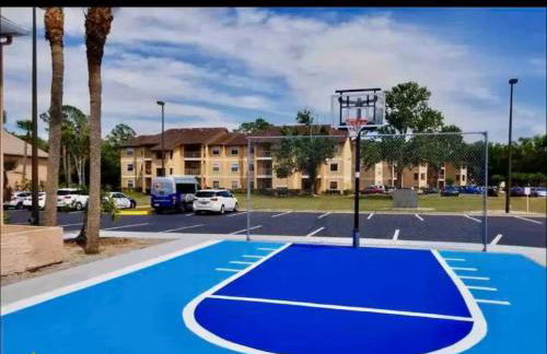 Mickey's Hideaway Condo Near Disney - Foto 24