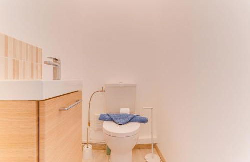 LE BOIS JOLI AP4477 By Riviera Holiday Homes - Foto 23