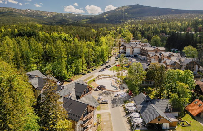 Platinum Adults - Photo 20