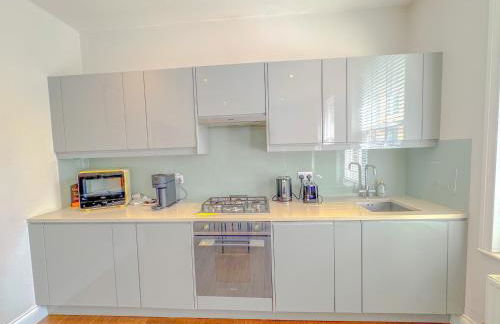 Pass the Keys Stylish 1 bed Soho Flat - Photo 5