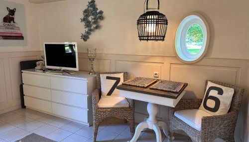 Sky & Sand Homes Sturmmöwe I Reetdach-Refugium mit Parkgarten in SPO - Photo 3