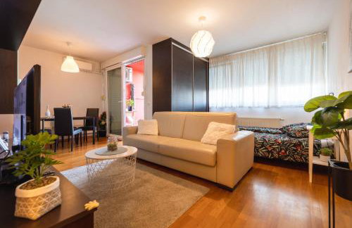 Flexible SelfCheckIns 29 - Zagreb - 1 Bedrooom - Loggia - New - Foto 9