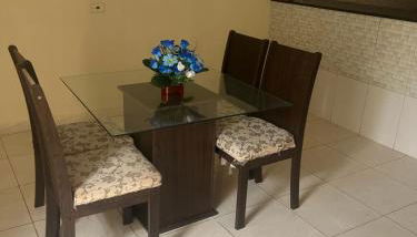 Espaço Amplo de 2 quartos com 2 camas de casal e 1 de solteiro - Foto 5