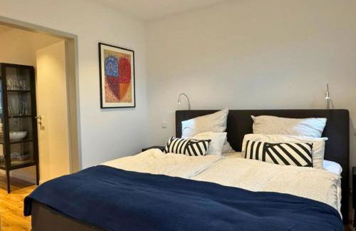 Top Apartment in Kranenburg - central & quiet - terrace and large windows - incl parking, fast WiFi, Box-Spring bed, washer & dryer, Netflix - Foto 2