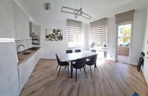 Sunny CentralApartment -3 bedrooms ,Private Parking - Foto 3