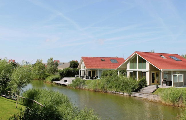 Family Friendly Villa near Center of Kortgene - Photo 28