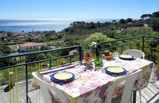 Joly (SLR111) - Photo 1