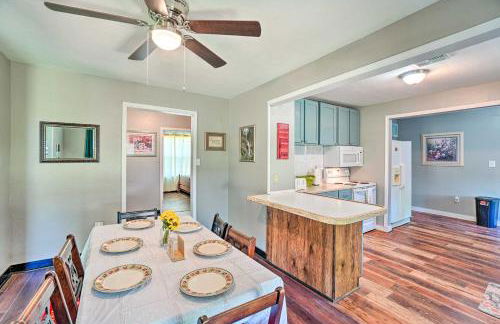 Centrally Located Lawton Home Dogs Welcome! - Foto 9