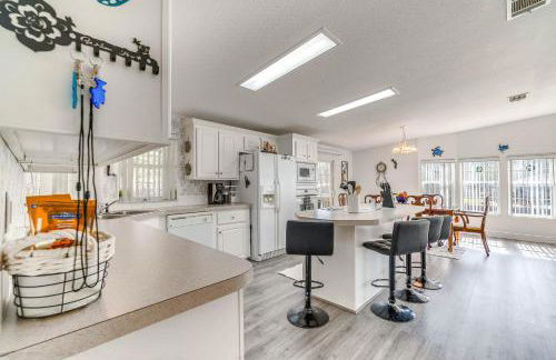 Waterfront Weeki Wachee Home with Fire Pit! - Foto 21