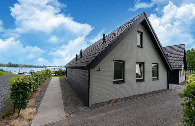 Beautiful House in Kerkdriel on the Waterfront - Photo 25