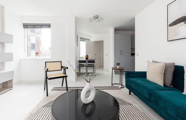 Luminous 2 Bed Balcony Flat in Islington - Foto 46