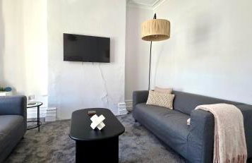 Claude Road Apartments by Switchback Stays - Photo 18