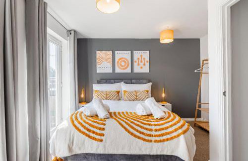 Caboose Stays - Bury St Edmunds - Modern 4 Bed townhouse close to centre and major transport links - Fast Wifi - Parking - Business and Contractors - Foto 11