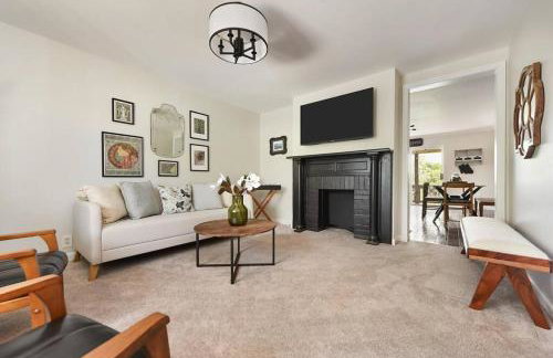 HostWise Stays - The Cielo - Ohio River Views! - Foto 3