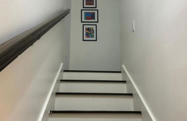 Fully Furnished 2 bedroom - Foto 8